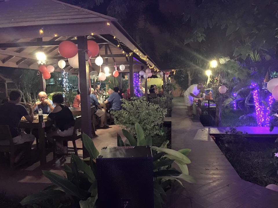 La Paillote Guest House 라용 외부 사진